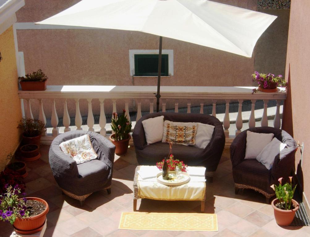 B&B Guest House Il Porto Vecchio Stintino Exterior foto